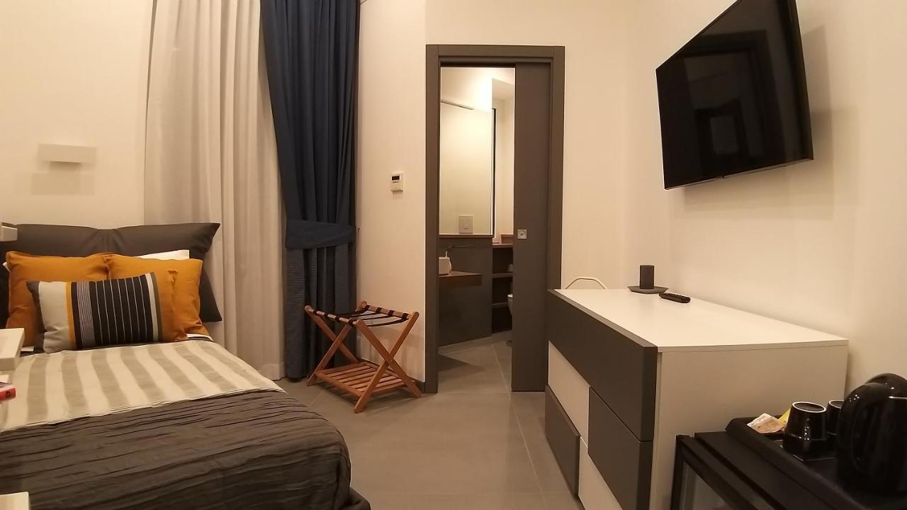 Tito'S Rooms Неаполь Экстерьер фото