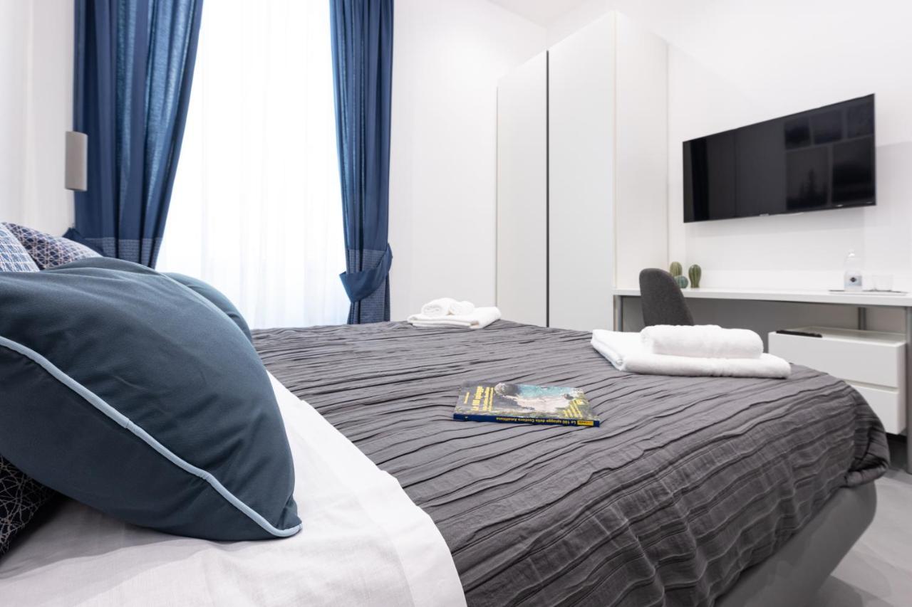 Tito'S Rooms Неаполь Экстерьер фото